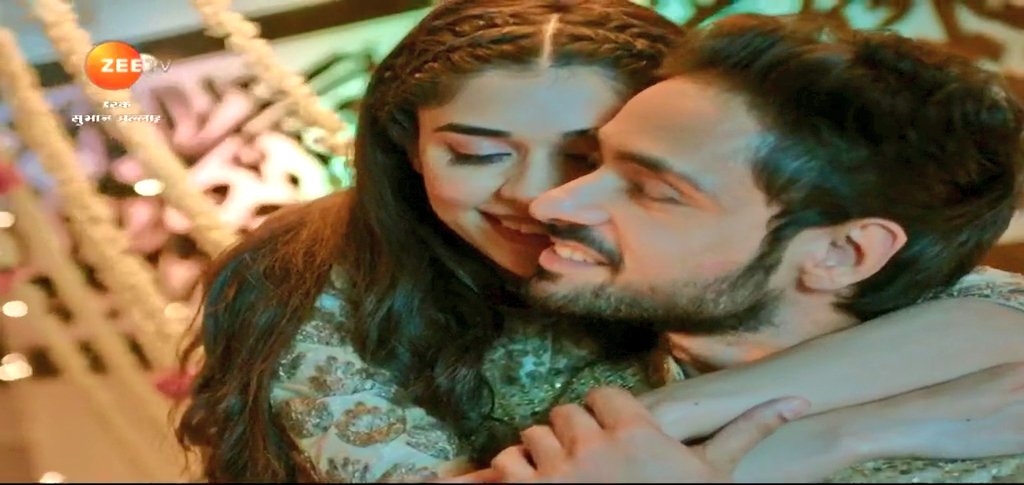 Zannat_77's tweet photo. They were so happy 🤧🤧 but @ZeeTV aur rahil kamina ko itnu sa bhi bardasht nahi zabeer ka happiness 😬😬😬🤧

#IshqSubhanAllah #Zabeer https://t.co/JTAmuAjzKL