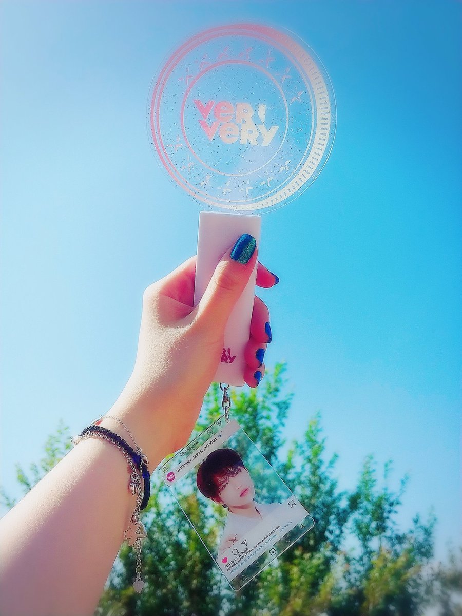 nogoodforyoo's tweet photo. 고생많았어요 우리 감전 요정들~~ 내 가수여서 너무 좋다~♡ 난 항상 벨벨 덕분에 행복해요!!
앞으로도 오래오래 같이 가자~ 아프지말고 행복하시길 바라 ♡
내 인생에 빛나줘서 고마워요!! ♡
#VERIVERY #VERRERJAPAN #FACEYOU https://t.co/EIvbHsObrz