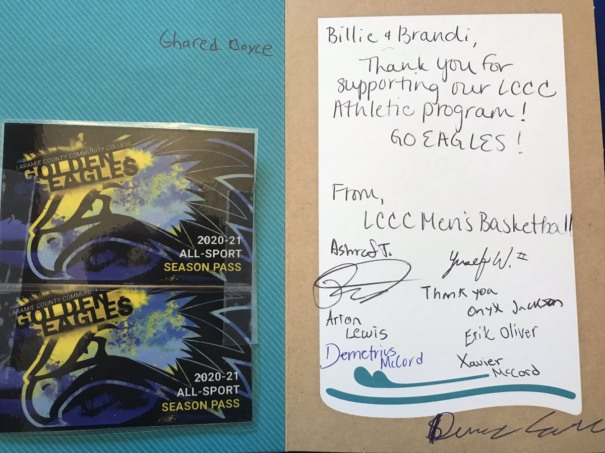 addleman_billy's tweet image. Thanks to LCCC Athletics &amp;amp; AD @CynthiaHenning3 for our Flight Crew gear today! We are proud Flight Crew members and love that 100% of our contribution goes to student-athlete scholarships. #TakeFlightLCCC