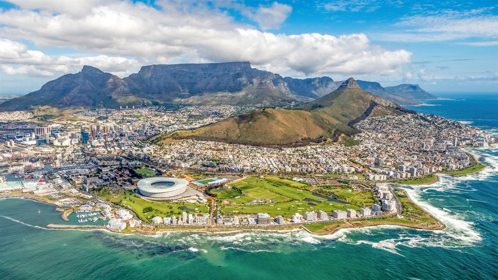 BISouthAfrica's tweet photo. South Africa's borders will open for tourists – inbound and outbound – on 1 October.
But there are caveats, including that some countries may be red-listed based on their coronavirus statistics.
Here's what we know about the rules for travellers.

https://t.co/SPQhaxuRoU https://t.co/jd4whVd47L