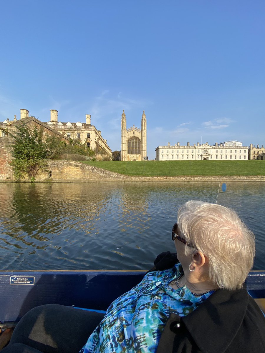 spstoney's tweet photo. Our first ever #punt on the #River #Cam #Cambridge today. Great views of the colleges. Our punter/guide Theo’ was very knowledgable and made our trip most enjoyable. Thanks @scudamorespunts https://t.co/mT1vU16eQS