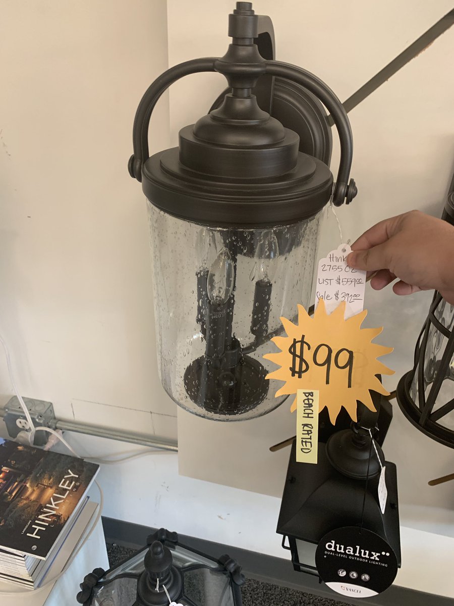 BrandywineLTG's tweet photo. 🔥🔥Sale🔥🔥
 About 20 Lamps, fixtures and mirrors on sale right now at Brandywine Lighting! Either discontinued or overstayed their welcome. 

Come see us 

4723 Concord Pike Wilmington Delaware 19803

Phone: 302-543-6939 https://t.co/gDDoDrqFqT