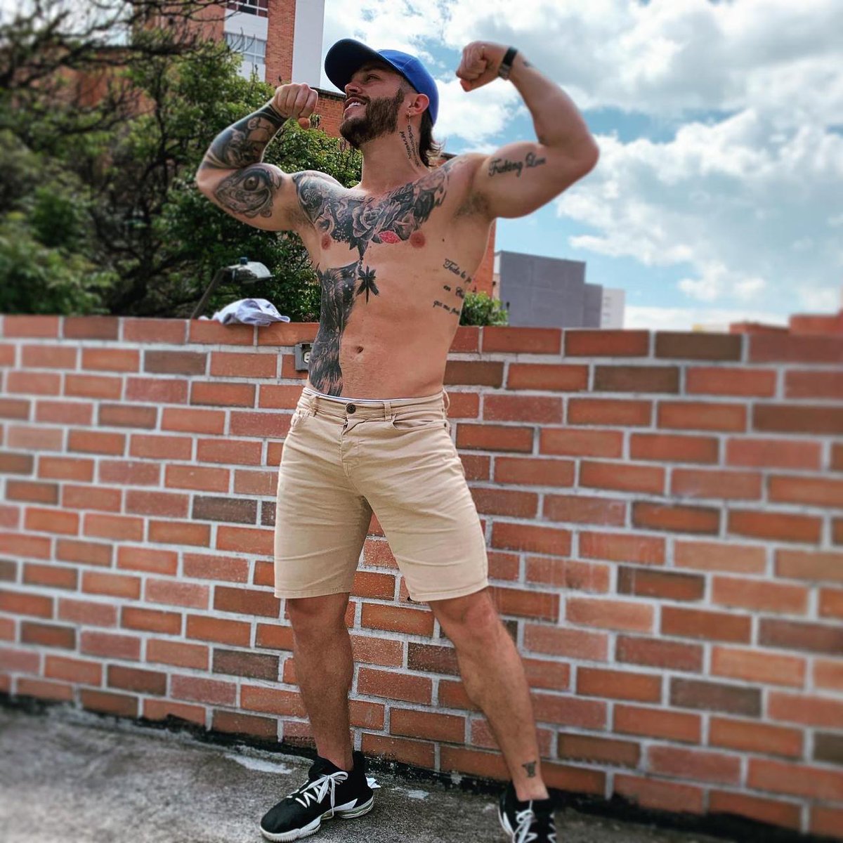 KeithClarkf4f's tweet photo. a good day to be filled with energy. ⚡️💪

#flirt4free #party #free #playboy #nsfw #Livestream @Flirt4Free @InteractionVC @Lemikagency  @Flirt4FreeGuys @MaleCams @soymodelowebcam https://t.co/DsHwLtJUVw
