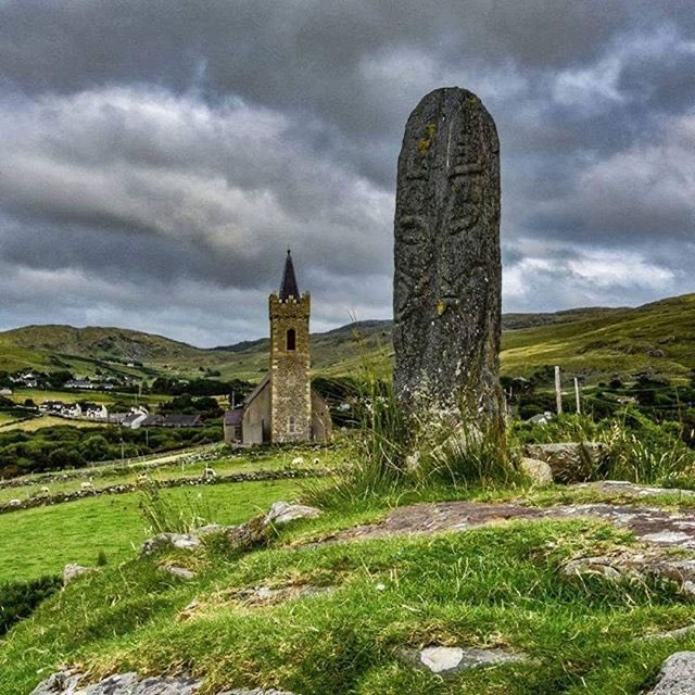 Glencolumbkille Church is found within the Donegal Gaeltacht (Irish speaking area) & in an area famed for historic monuments & stunning scenery. It takes its name from the Early Medieval St Columba. It boasts court cairns, dolmens, ringforts & historic churches.