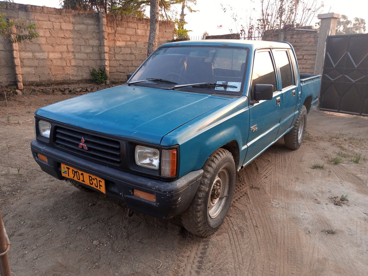 dullahmsabaha's tweet photo. #Mitsubishi #mightymax #dodgeram #Oldschoolrides #4d56 #l200 https://t.co/NMH0fdw1KX