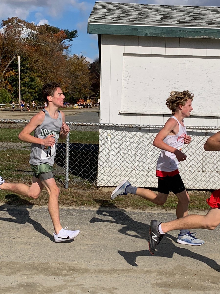Athlete of the Week: @DuxAthletics senior cross-country captain Jacob McDermott

He made a major jump from his sophomore to junior year and is eager to contribute this fall while inspiring those around him.

“Jacob is a true leader who works his tail off." duxburyclipper.com/articles/athle…