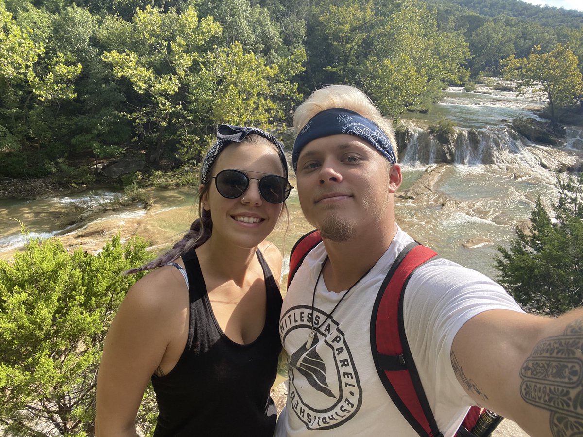 CodyMooneyham12's tweet image. Happy birthday to @libbs4! Thank you for everything you do for me, I love you😘