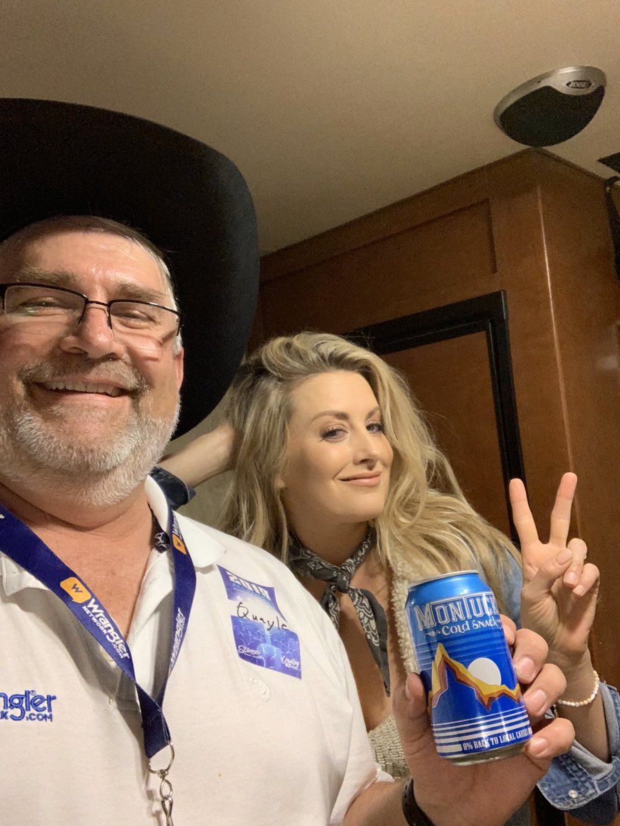 Get Western Prod. (@getwesternpr) on Twitter photo It will be odd watching the ACM’s from home tonight... missing the people, <a href="/alexisbloomertv/">Alexis Bloomer</a> <a href="/StephanieQuayle/">Stephanie Quayle</a> <a href="/aaron_watson/">Aaron Watson</a> But I’m ok with not wearing a sports coat in the Las Vegas heat! It will be odd watching the ACM’s from home tonight... missing the people, <a href="/alexisbloomertv/">Alexis Bloomer</a> <a href="/StephanieQuayle/">Stephanie Quayle</a> <a href="/aaron_watson/">Aaron Watson</a> But I’m ok with not wearing a sports coat in the Las Vegas heat!