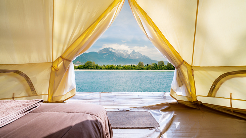 STILEit's tweet photo. Glamping, quando il vero lusso è la natura https://t.co/KQwTUgPJyI https://t.co/tKsRHQ0NLH