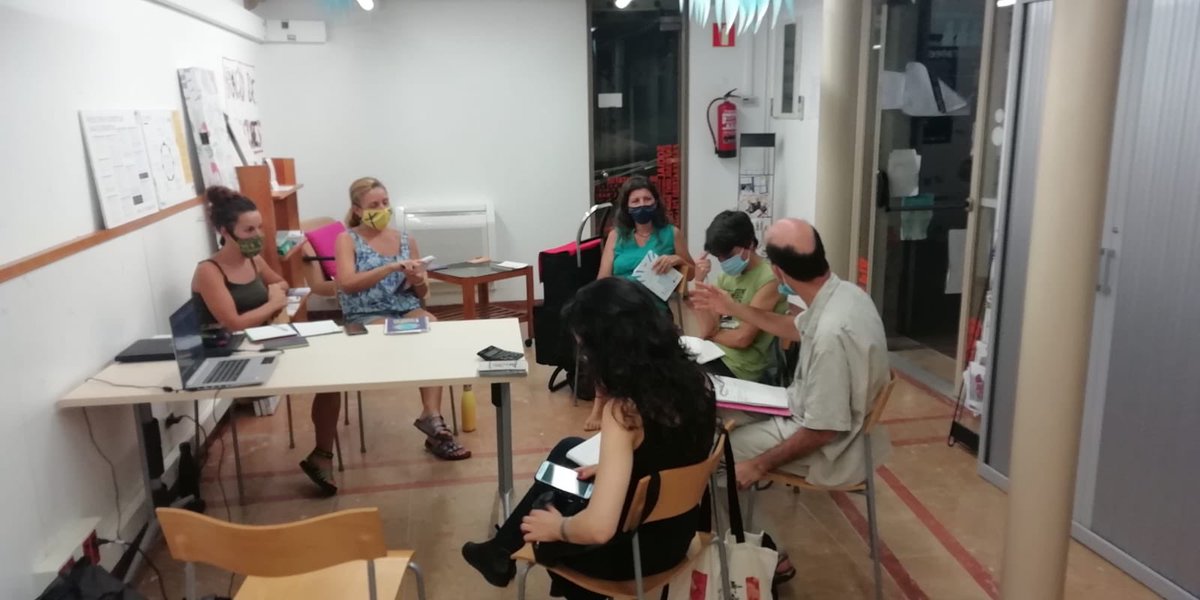 CooperaSec's tweet photo. Reprenem les reunions del grup motor després de l’estiu, amb totes les mesures del moment, per comtinuar fent #barri i #teixitcomunitari tant com puguem. https://t.co/QkdaGlphvi