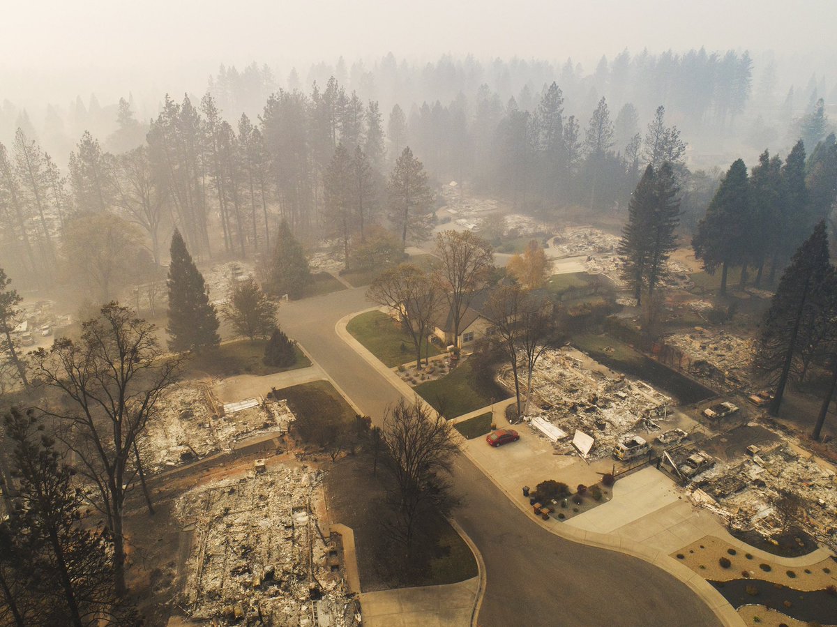 With the DOD publicly confirming Directed Energy Weapons (DEWs) let’s revisit some photos from the Paradise fire in ‘18.Homes completely vaporized, not a porcelain toilet or stone counter remains. But trees between and next to them are still standing. 