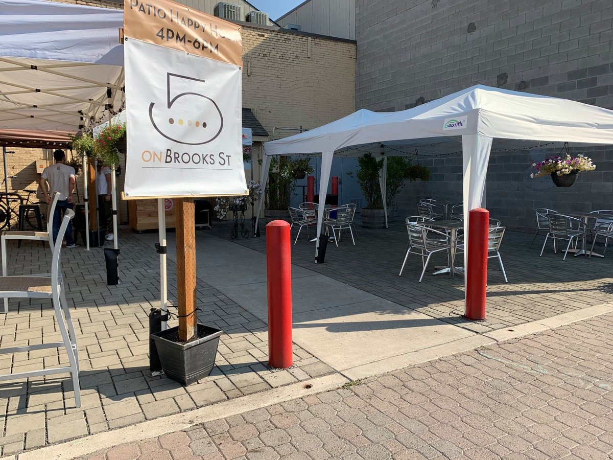 DowntownBend's tweet photo. We love the new space in Brooks Alley for @5fusion dining. Come check it out in #downtownbend.
#ousidedining #inbend #inbendoregon #locallyowned #bendoregon #centraloregon #oregon #visitbend #bendlife #centraloregonlife #bendor #visitcentraloregon #bendlocal #inbendoregon https://t.co/FqR4OvOj6S