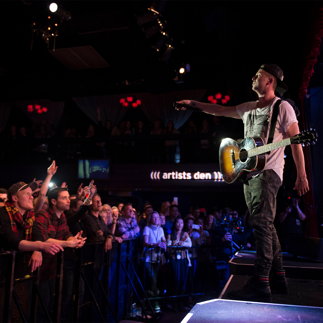 We're showing @OneRepublic's performance of "Wherever I Go" during their #LivefromtheArtistsDen episode on our IG Story! Head there now to watch the full song and follow us for more exclusive performance footage
https://t.co/wHPb889ZlQ
📸 Lucid Images https://t.co/XwkAA4hTZu