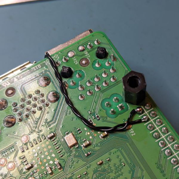 electrolama's tweet photo. #quickhack Add a shutdown button to your Raspberry Pi: Wire up a switch, one side a GPIO of your choice and the other GND.
Setup used in the photos:
dtoverlay=gpio-shutdown,gpio_pin=26,active_low=1,gpio_pull=up in /boot/config.txt
Heads up: Default pin (GPIO3) clashes with I2C! https://t.co/2xr7vyyKb0