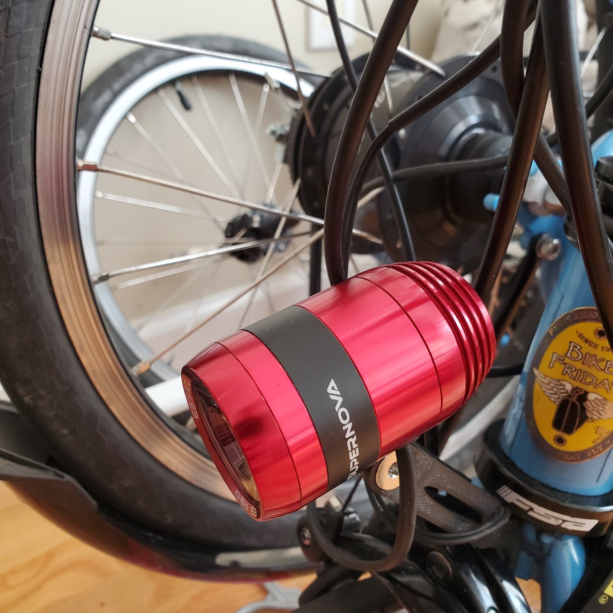 SkepticJosh's tweet photo. @adamPDOTcom @AlnThinks @driversofnyc @Cygolite Careful, you will get drawn down the drawn into the dynamo world, which can be expensive ;)

 but if you ever want the ultimate commuter bike imho: dynamo lights and nice fenders are a huge luxury. Just grab and go anywhere anytime https://t.co/rI4iOD7DL2