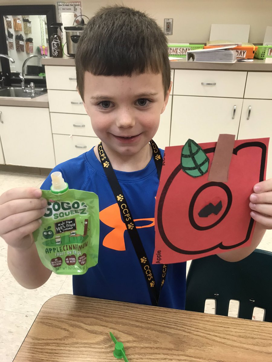 CCPSTigerClass's tweet photo. A is for apples and applesauce! We also had our first Tiger level up on @LexiaLearning ! Way to go, Turner! 🍎 #CCPSbest https://t.co/U1wi4vANRu