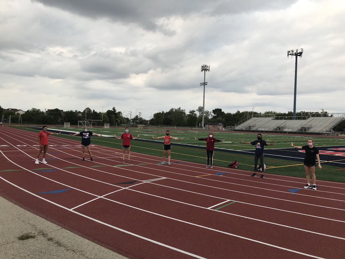 CHS_jmpthrwrun's tweet photo. So great to see some of our tracksters out on our new track! #ContactDays https://t.co/6KS1CZ6zyT