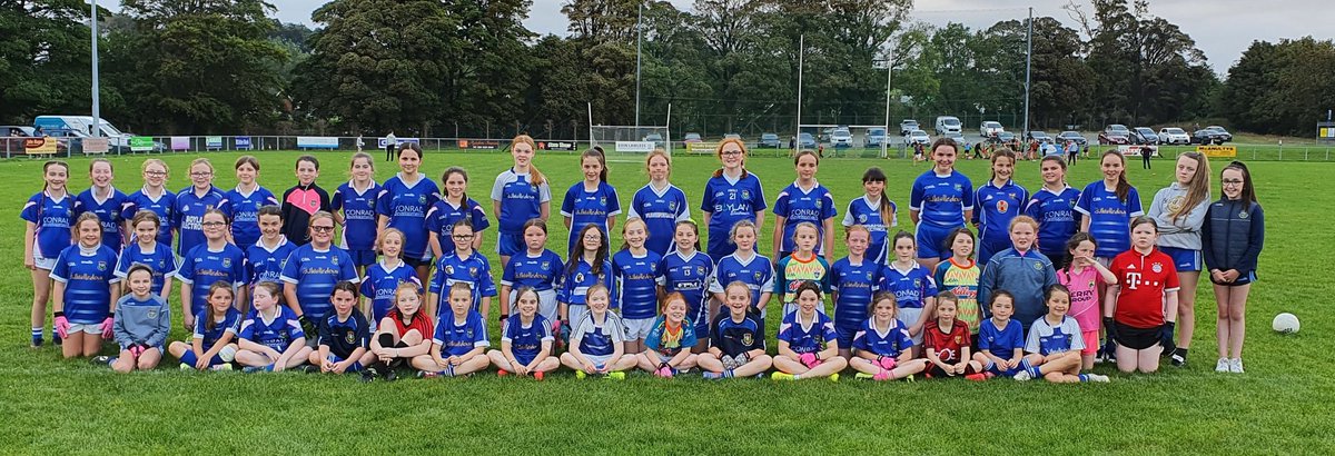 Unreal evening in Moygannon for the LGFA section of the club. Firstly u10 training followed by u12 game vs Annaclone. Unbelievable numbers- 54 girls attending tonight!! Brilliant 2 hrs of high class football. Lets keep these numbers going! @WarrenpointGAA #blueladies #keepherlit