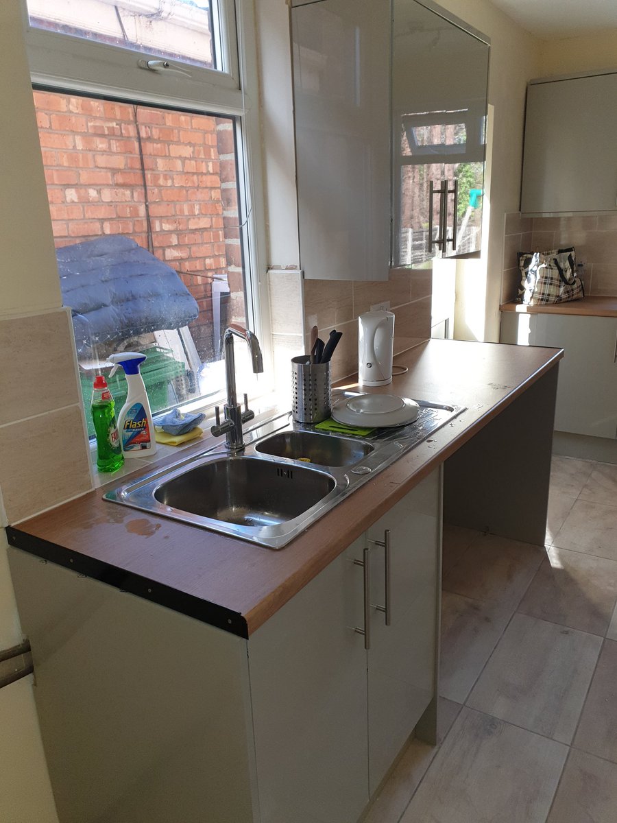 Just completed this kitchen from #howdens in Pebble Grey #kitchen #manchester