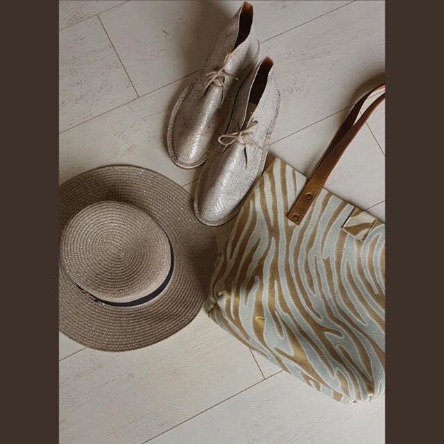 igrowrsa's tweet photo. Beautifully made shoes and accessories to spoil yourself with.
Stella Rose 🌹is perfect for you. Add a bit of Stella Rose Collection to your wardrobe. 
♥️
View our website boutique 
https://t.co/dlk3w7zSmk 

#Fashion #OOTD #SouthAfrica #Ad #StellaRoseCollection #IG_RSA #IGrowRSA https://t.co/x67VKfMlBn