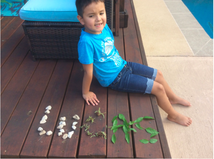 Jessica_garza86's tweet image. Spell your name with nature activity. I love to watch my students explore the outdoors with their families. #lettersinmyname #Pioneerpride #naturenames #Seesaw