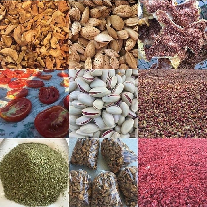 Türkiyenin her yerine sabit kargo ücreti 10 TL ye gönderim vardır irtibat telefonu 05071653888 WhatsApp tan ulaşabilirsiniz teşekkürler. #keçi #keçipeyniri #kuzu #tabiat #doğalürünler #sessizlik #dogadan #salamura #inekpeyniri  #karadutpekmezi