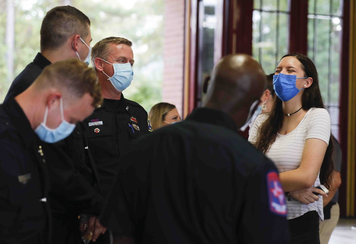 JFoch's tweet photo. .@TWHSVolleyball's .@JulietaValdes8 meets paramedics who saved her from heart attack, from .@EditorWoodlands. (📷: @JFoch) https://t.co/jgEik5EY58 https://t.co/lXFIE4SNJZ