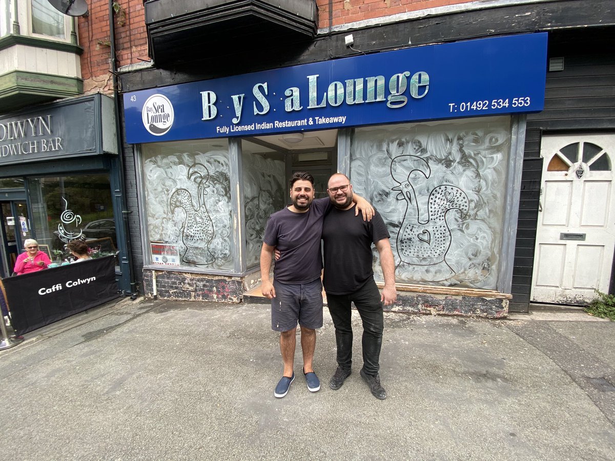 @andriopedz and his business partner Mike outside the shop that will eventually be #VirgiliosTakeAway in #colwynbay #NorthWalesSocial #nwaleshour #northwales #nwtweets #BusinessNorthWales #WeAreBayOfColwyn #rhosonsea #SupportLocal #NorthWalesTweets #GogleddCymru