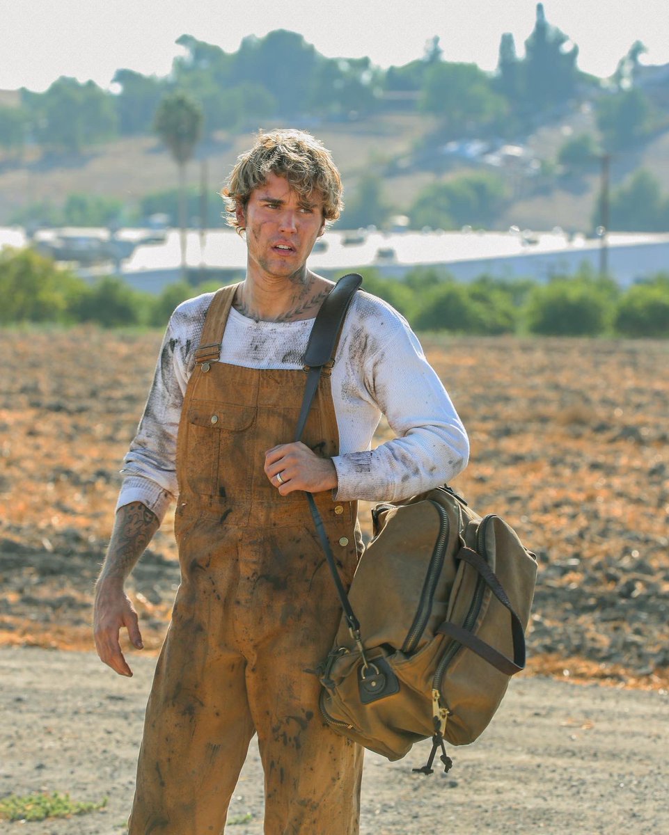 AlfredoFlores's tweet image. #holy 📸 @justinbieber