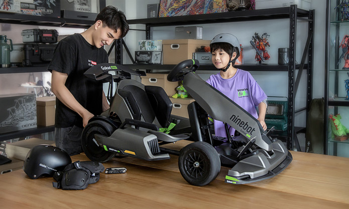 gizmochina's tweet photo. Ninebot Gokart Pro launched on Indiegogo, starts at $1499 #Ninebot #NinebotGokartPro
https://t.co/1fmitMcj5C https://t.co/ofsVDyX8lI