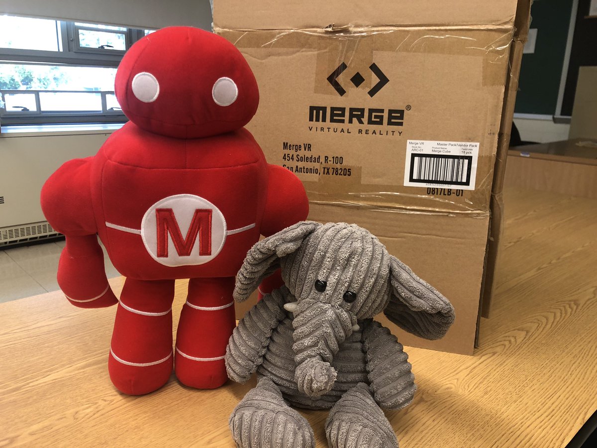 m_drez's tweet image. Ellie 🐘 from @ElliePrimary1 met Mr. Maker today. Ellie hopes YOU join #GlobalMakerDay this year! Coming to classrooms virtually on October 20, 2020. Mr. Maker told us @thekylekitchen taught him that all you need is a #MakersMindset (and some cardboard)! 
globalmakerday.com