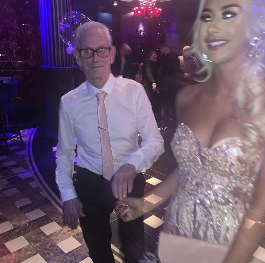 CaitlynLKing's tweet photo. My favourite person🥰🥰 papa king x https://t.co/YYWM2JMLzi