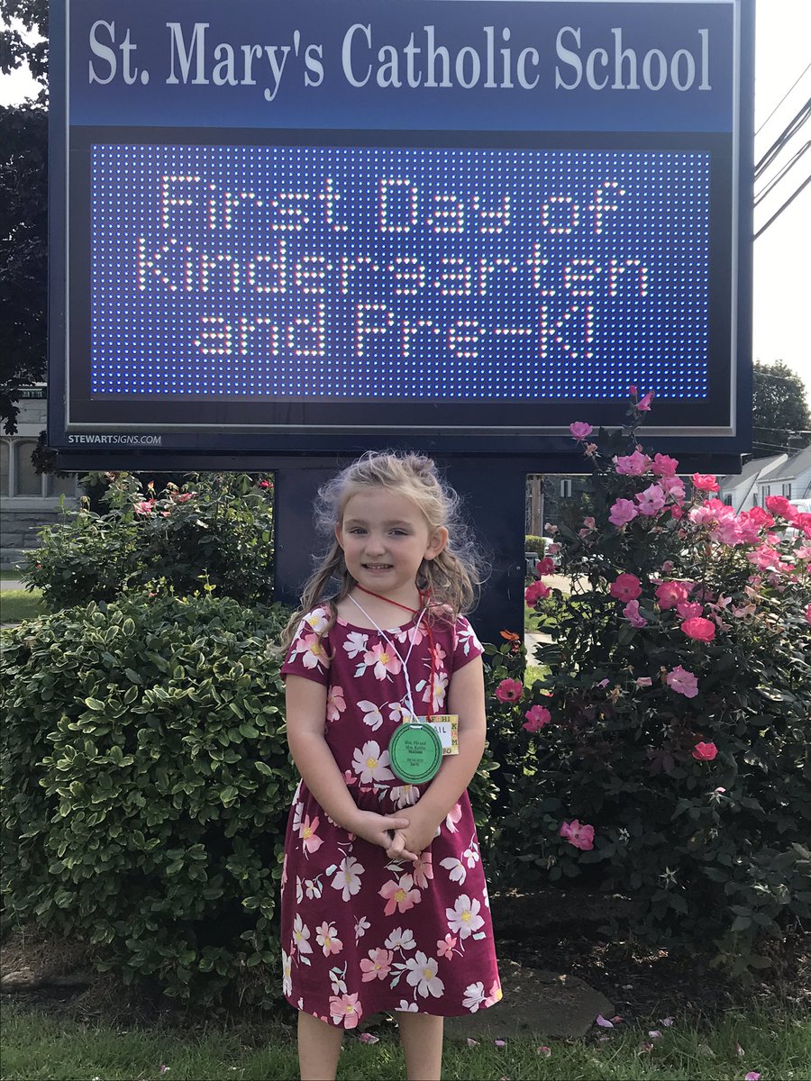 jkravalli's tweet photo. First day of pre-k was a success! https://t.co/Si1AI0jilc
