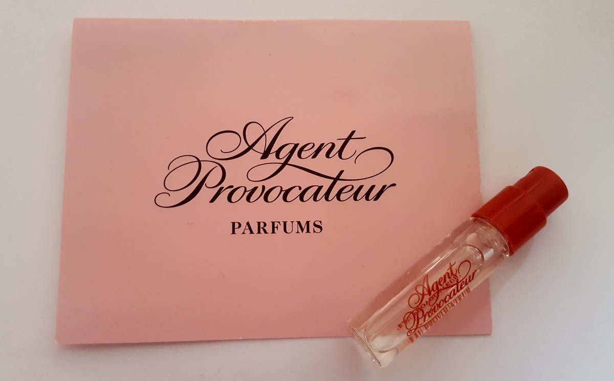 PerfectParfums's tweet image. Name of the Company- Agent Provocateur @TheMissAP 

The perfume name- Maitresse

What I Like about Maitresse - Light airy uplifting floral. Delicate| Feminine.

How I describe Maitresse- Ylang ylany| white lotus petals

Fact- Joseph F. Corre is a Founded of A. Provocateur