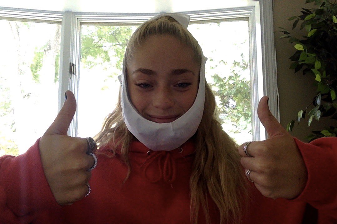 Brynn Cartelli tweet media