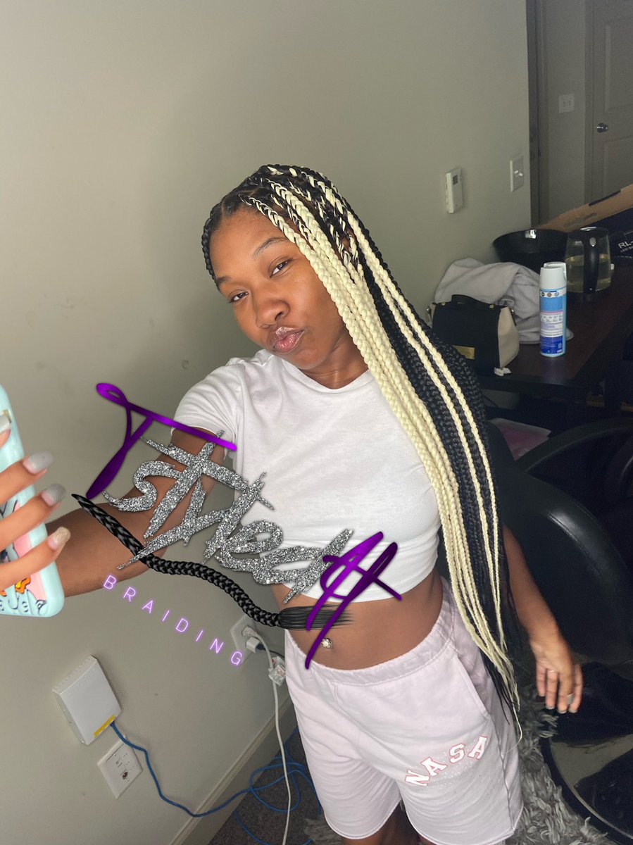 loveeetrinity's tweet photo. my most recent work 💕🦋🦋
#Tstyledit💜
https://t.co/oavrSZ8c8V https://t.co/JwNuA2nJth