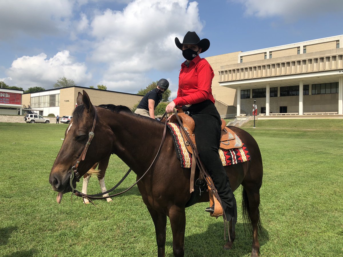 Redhawks Equestrian tweet media