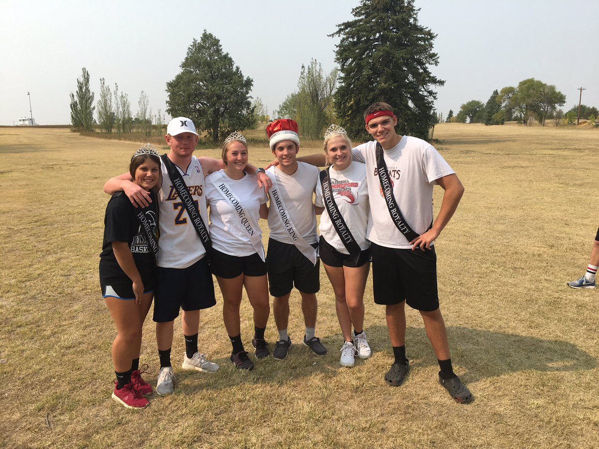 hhs_stdntcouncl's tweet photo. Homecoming day 3!! Another fun day in the books! https://t.co/zMkxOwMdDZ
