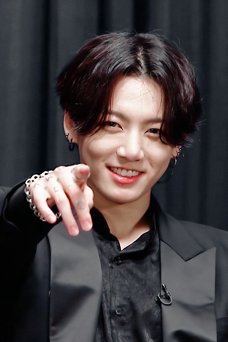 UniversBTS_'s tweet photo. Jungkook para os ARMYs:

"Penso tanto nos ARMYs que nem consigo dormir à noite, o que devo fazer"

“Os ARMYs são o único lugar em que posso me apoiar. Você está se tornando minha força ”

“Se não fosse os ARMYs , não poderíamos viver tão felizes”

[+]
#WeLoveYouJungKook https://t.co/hS2oWybTXO