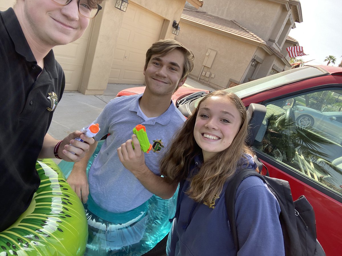 IsaiahCarl3's tweet photo. @assassinsgchs 1st kill https://t.co/TqXpt7fN2J