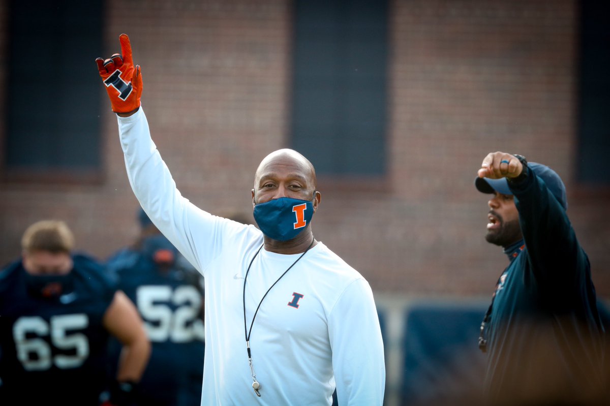 IlliniFootball's tweet photo. A lot of juice on the practice field. Fired up for football 🔶🔷 https://t.co/uE4yPjFlrp