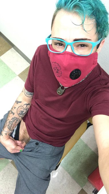 Just got the “all clear” from my surgeon to resume normal activities?...so let’s make a film!
#ftm #transporn