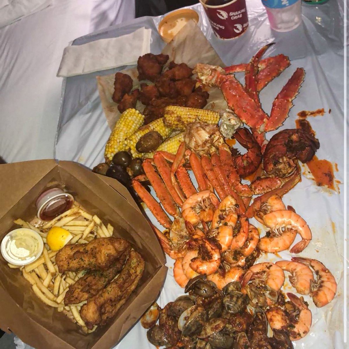 shakingcrab's tweet image. When you want to #MakeAMess... but in an organized kind of way 💯 

📸:@tastypuchi_0811