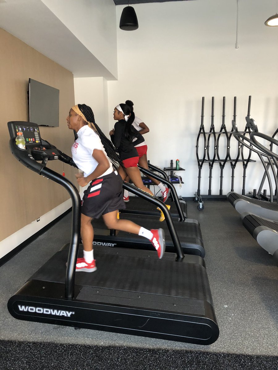 GCainStrength's tweet photo. ....Three’s Company...@RutgersWBB @RU_Strong @SupremeSteph3 #trustRprocess https://t.co/EIkWFAlQHw