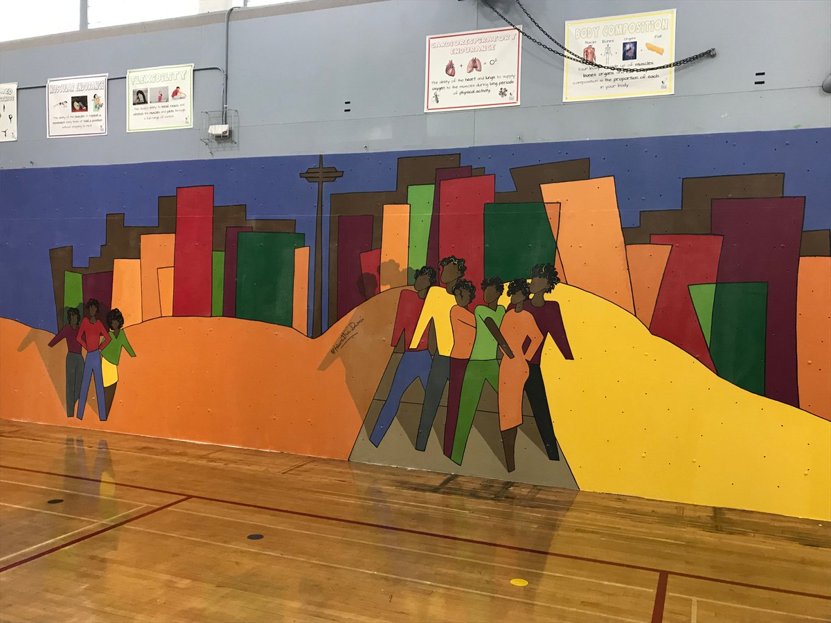 SeaPubSchools's tweet photo. Check out the amazing new mural at Catherine Blaine K-8 by local artist Hiawatha D.! The school unveiled the artwork in a virtual celebration with the school community this morning. #SPSConnects https://t.co/howRJru2Iv