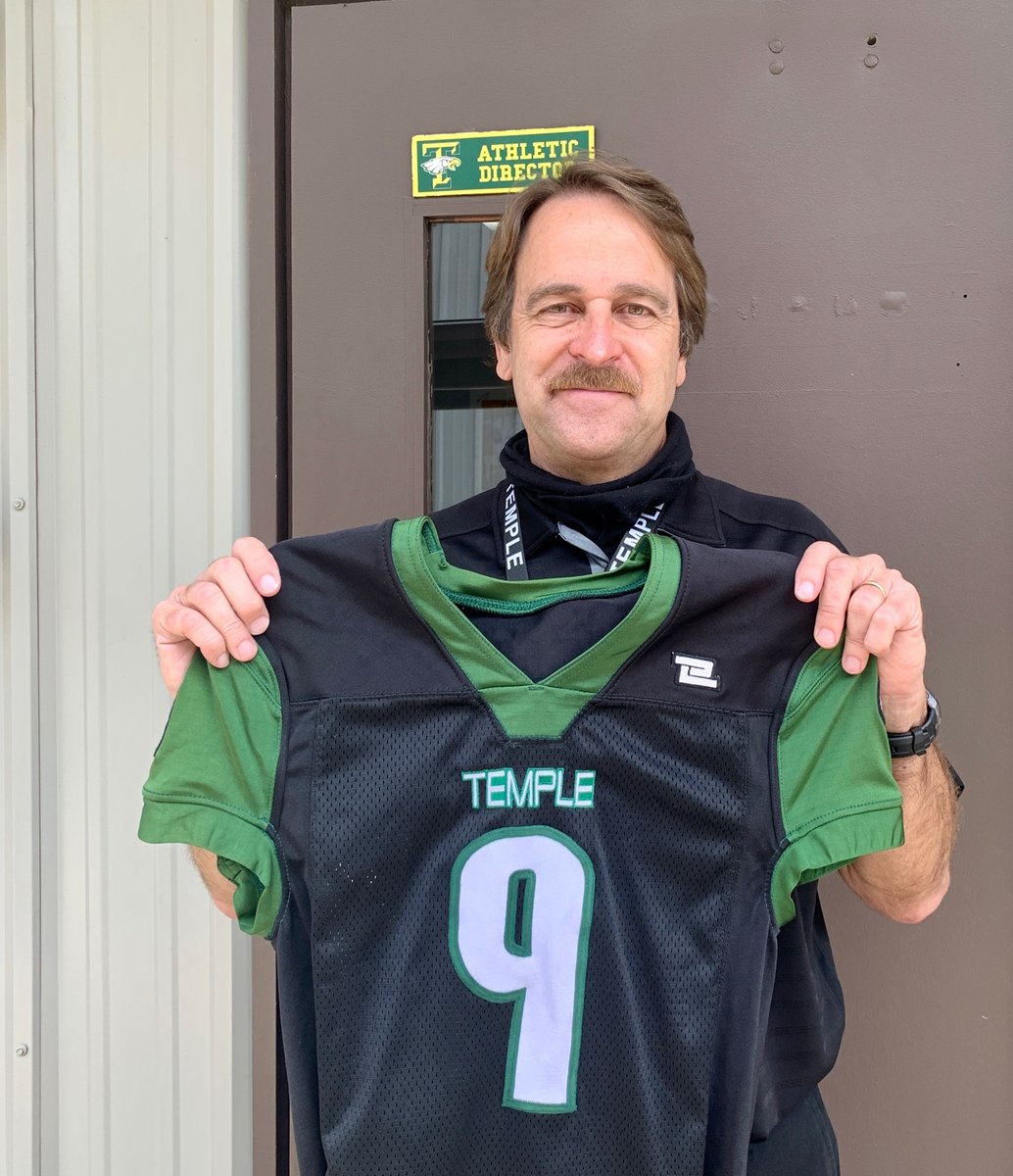 TempleEagles's tweet photo. 9 more days until the season starts! Are you ready for the season to start? Coach Hohulin is! Keep checking back to see if your favorite teacher is featured!!#FridayNightLights #EaglePride #Family https://t.co/rNX7qrbqwi