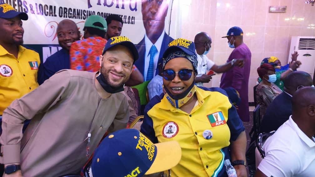 btasupportgroup's tweet photo. Today in Ibeju-Lekki, where the APC Senatorial Candidate, Tokunbo Abiru, met with GAC leaders and traditional leaders. @TosinAshafa led a delegation from his constituency, Ibeju Lekki to participate in the rally. https://t.co/QwzDIpDUrL