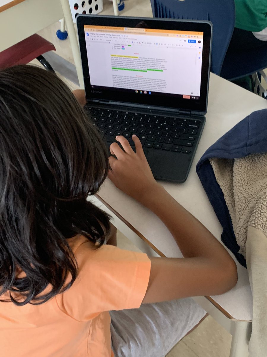 MrsThompsoncrew's tweet photo. Today during language the Ss reviewed strong paragraphs and used the highlighter tool to show the different parts in a paragraph πππΌ. #ocsbLanguageArts https://t.co/Kw5Nc9rJgc