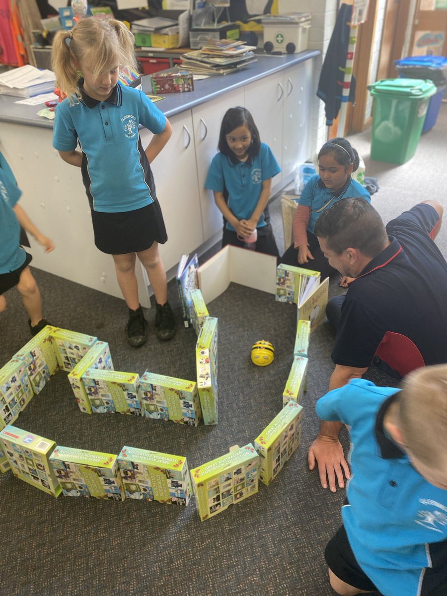 PSGlenwood's tweet image. 12M were very excited to have expert coding instruction and feedback today from @WebtekMediaOz They were then able to adjust their maze to be more challenging. Such engaged learners!