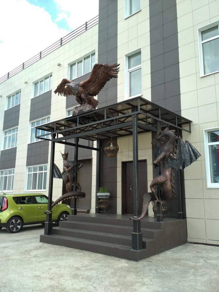 volkova__v's tweet image. Ничего необычного. Вход в Пенсионный фонд Сызрани. ))))